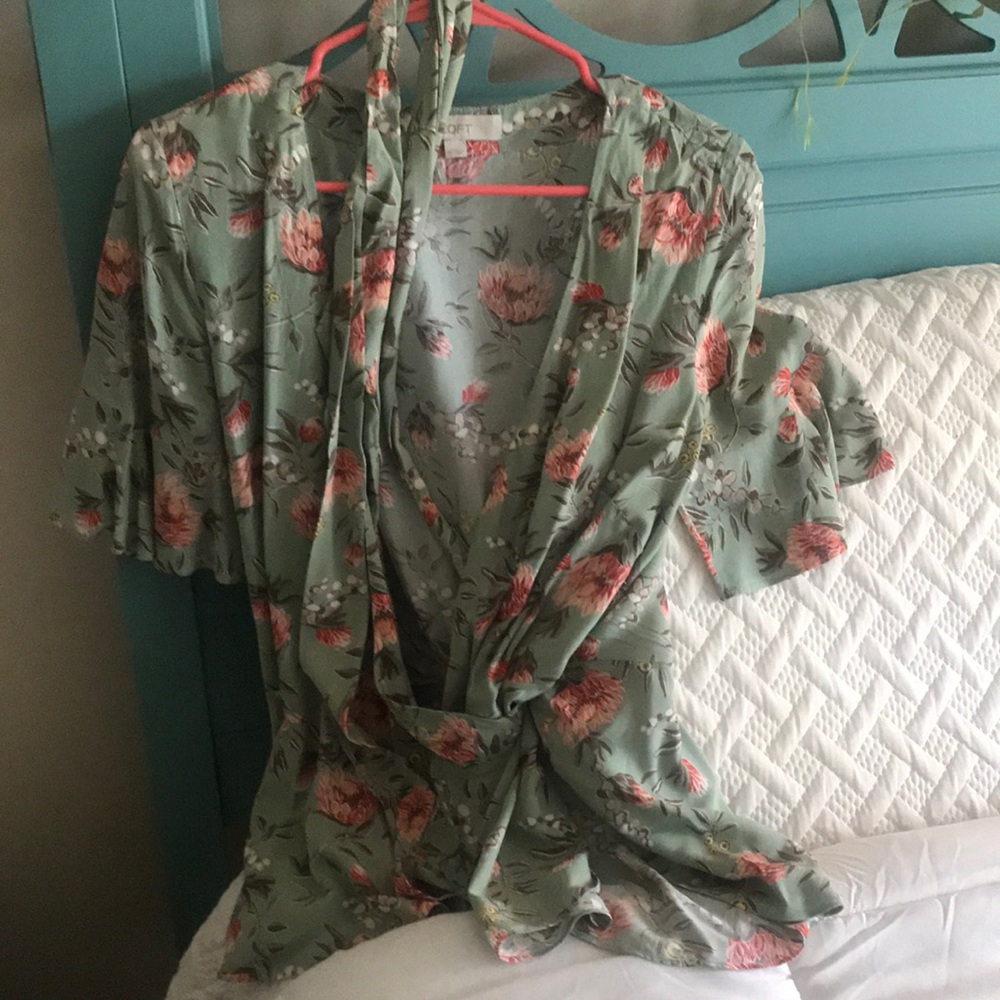 Beautiful and Feminine Ann Taylor Loft Floral Wrap Blouse with short bell sleeve
